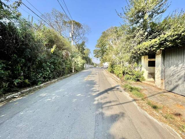 #1220 - Casa de Rua (aberta) para Venda em Cotia - SP - 2