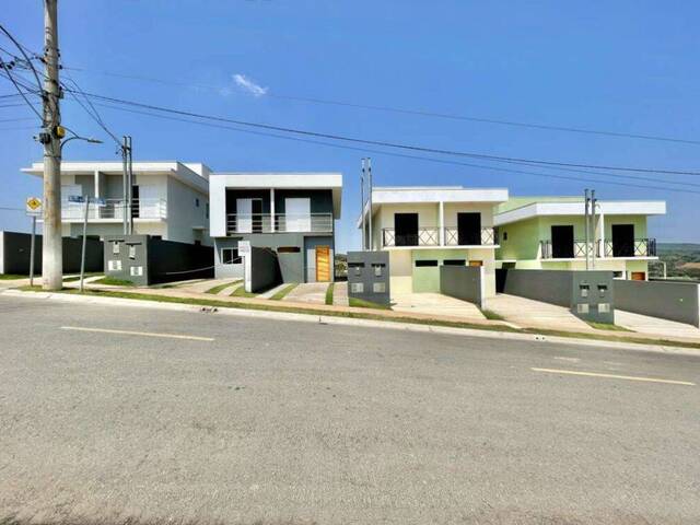 #1231 - Casa em Bolsão para Venda em Cotia - SP - 1